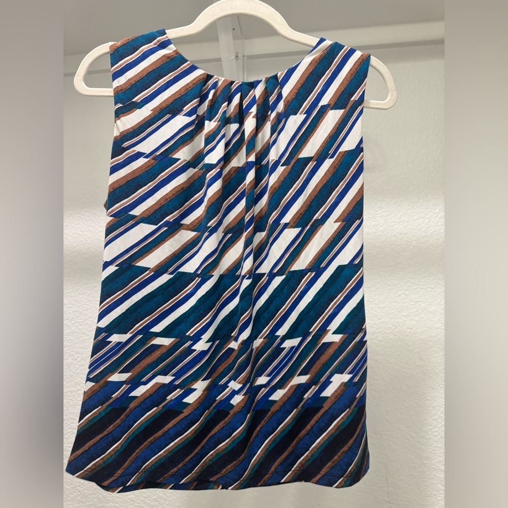 Calvin Klein Geometric Patterned Sleeveless Top - S